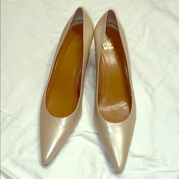Stuart Weitzman Shoes - Stuart Weitzman mini pump